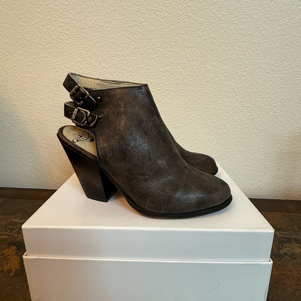 FREEBIRD by Steven Smoke Leather Ankle Booties Dark Brown Distressed